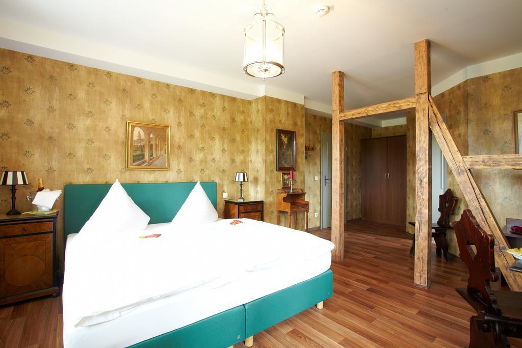 Gastwirtschaft & Hotel Hallescher Anger Naumburg  Bagian luar foto